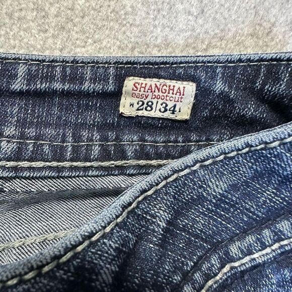 Buckle Men’s Easy Bootcut Size 28x34 Jeans Blue Dark Wash Denim Embellished - Picture 9 of 10